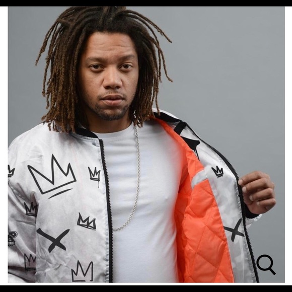 Bomber Jacket - Picture 3 of 4